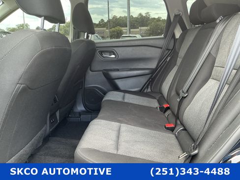 Used 2024 Nissan Rogue SV FWD image 14