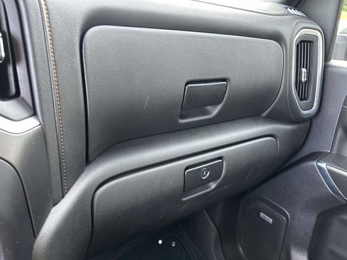 Used 2021 GMC Sierra 2500 AT4 w/ AT4 Premium Plus Package AWD/4WD image 33
