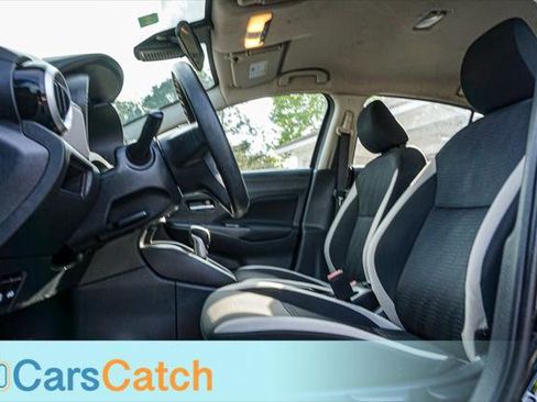 Used 2021 Nissan Versa SV image 18