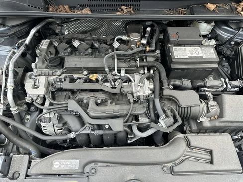 Used 2023 Toyota Corolla SE w/ Carpet Mat Package (TMS) FWD image 19