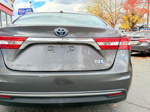 Used 2013 Toyota Avalon XLE Touring image 10