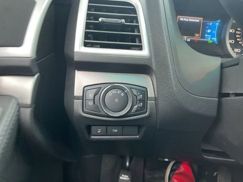 Used 2015 Ford Explorer Sport w/ Equipment Group 401A image 25