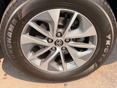 Used 2017 Toyota RAV4 XLE w/ All Weather Liner Package AWD/4WD image 12