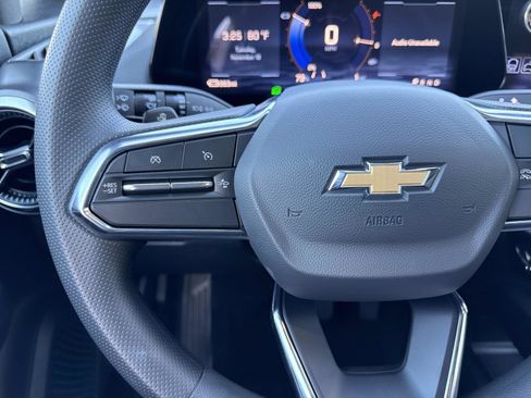New 2026 Chevrolet Equinox EV LT image 15