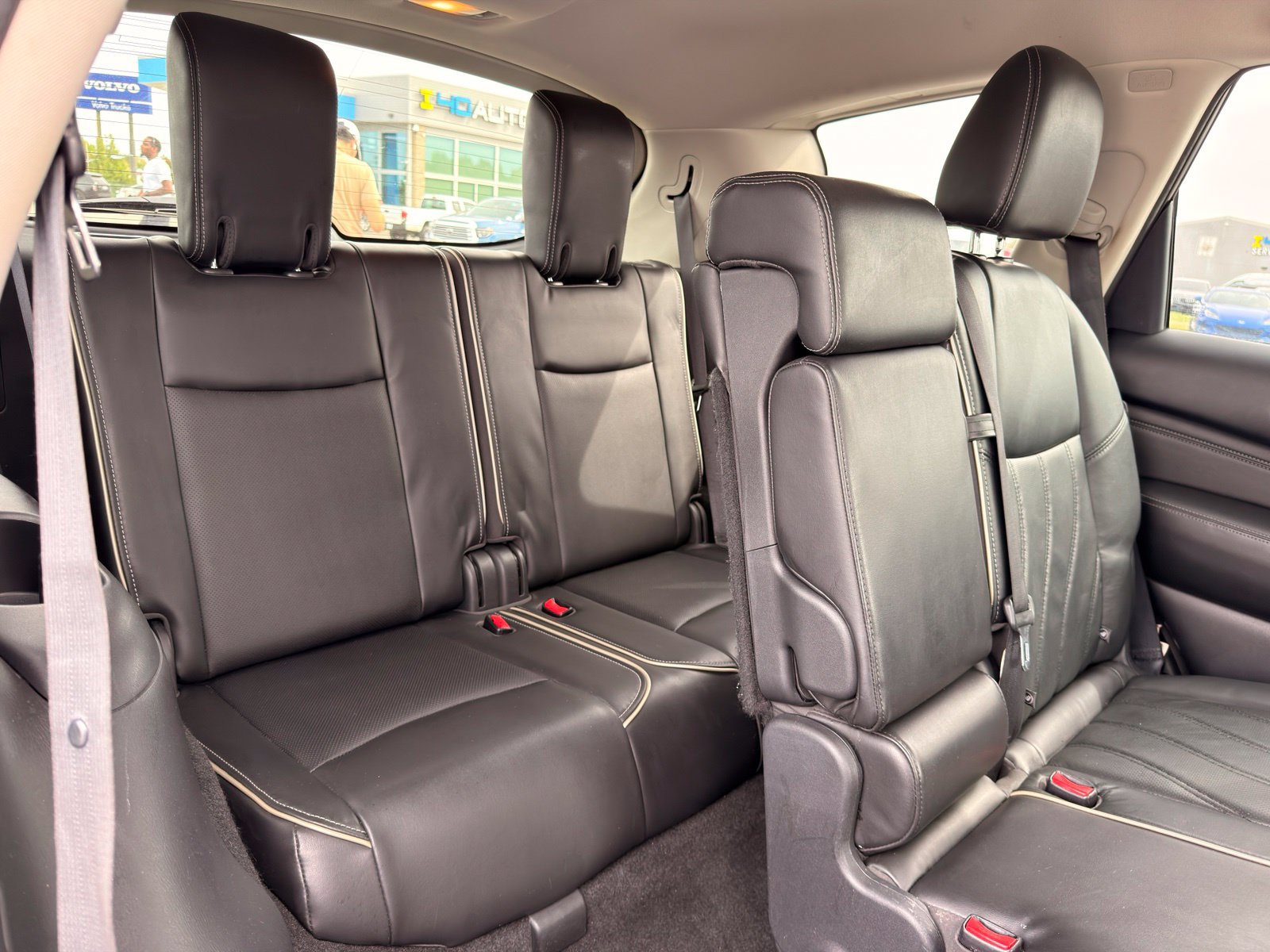 Used 2017 INFINITI QX60 Luxe w/ Premium Plus Package AWD/4WD image 25