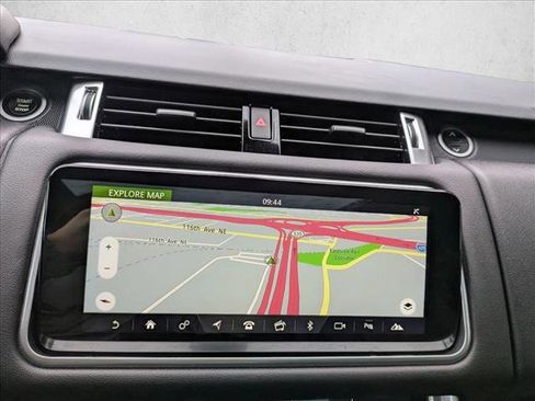 Used 2020 Land Rover Range Rover Sport HSE image 14
