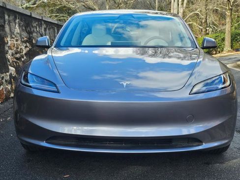 Used 2025 Tesla Model 3 Long Range image 6