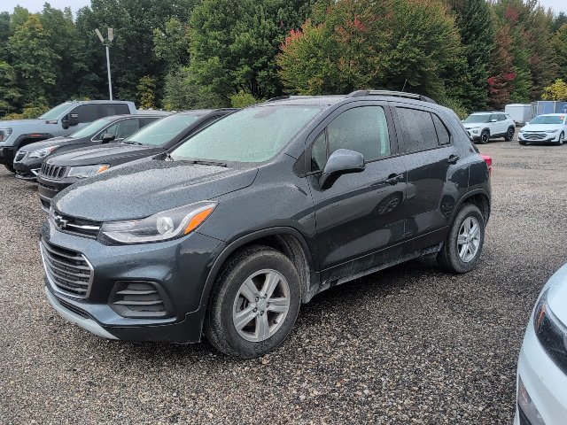Used 2021 Chevrolet Trax LT w/ LT Convenience Package AWD/4WD image 1