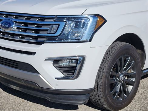 Used 2021 Ford Expedition Max Limited image 8