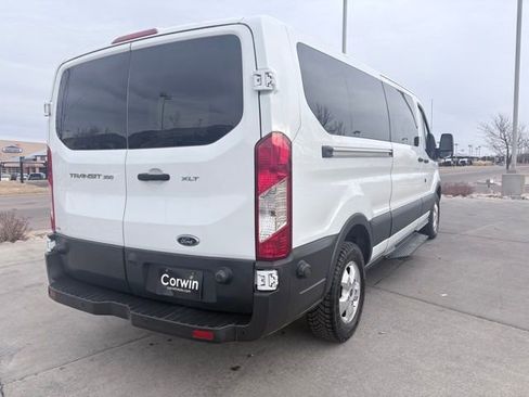 Used 2017 Ford Transit 350 XLT image 9