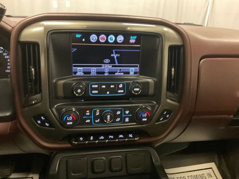 Used 2016 Chevrolet Silverado 1500 High Country w/ High Country Premium Package AWD/4WD image 25