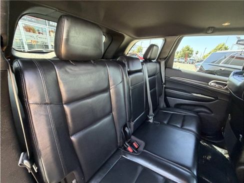 Used 2020 Jeep Grand Cherokee Limited AWD/4WD image 30