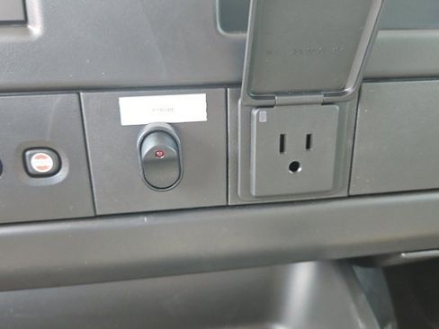 New 2025 Chevrolet Express 3500 Work Van w/ Power Convenience Package image 25