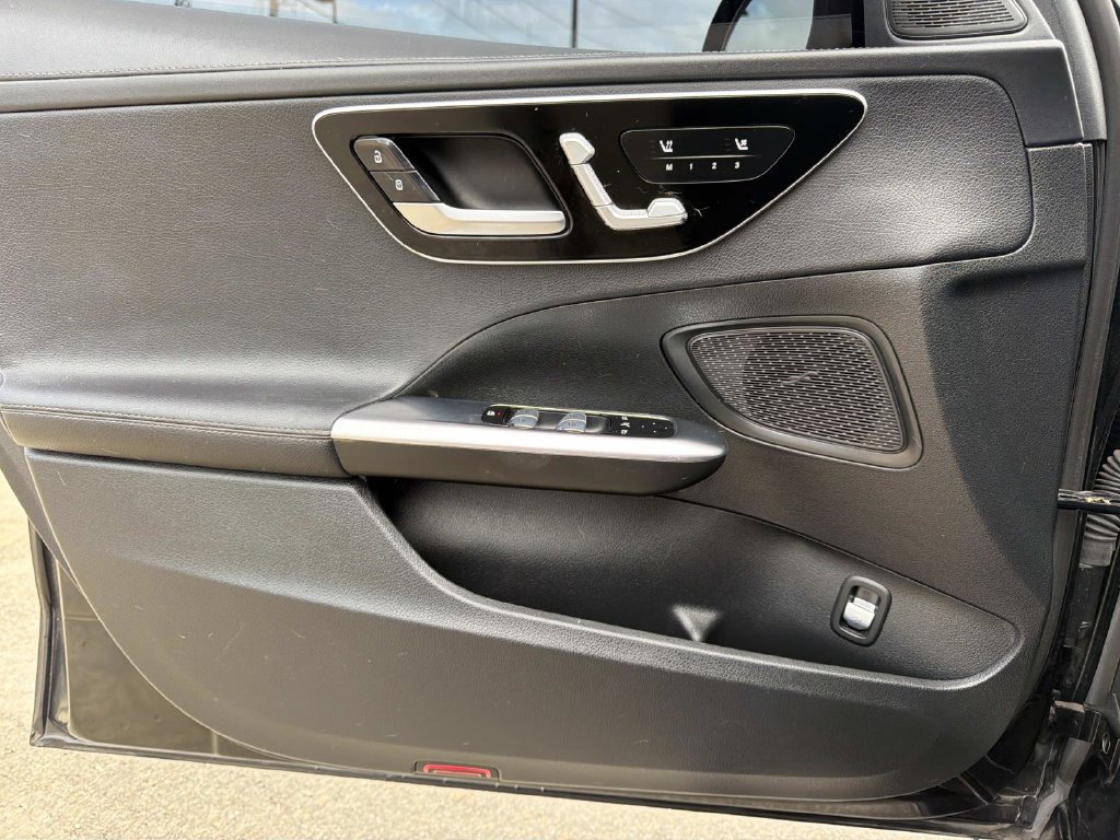 Used 2022 Mercedes-Benz C 300 Sedan image 20
