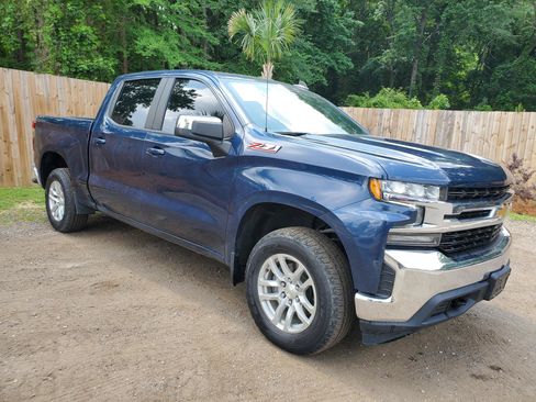 Used 2021 Chevrolet Silverado 1500 LT AWD/4WD image 9