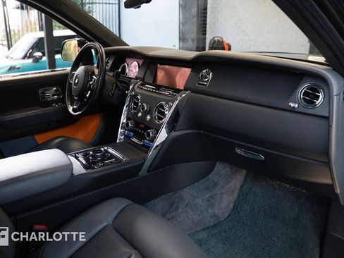Used 2019 Rolls-Royce Cullinan image 30
