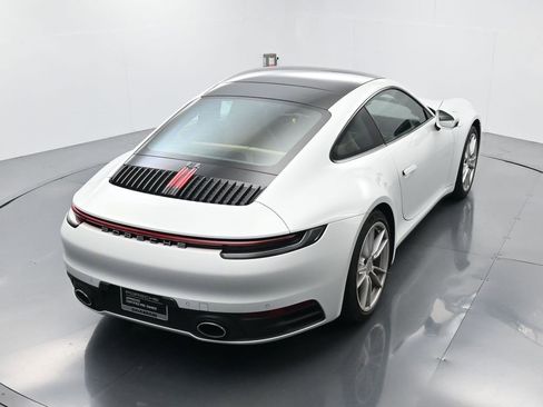 Certified 2022 Porsche 911 Carrera image 36