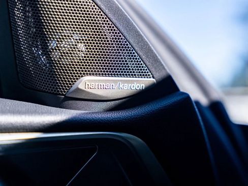 Used 2021 BMW M4 Coupe image 20