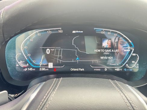 Certified 2023 BMW 530e xDrive w/ Premium Package image 31