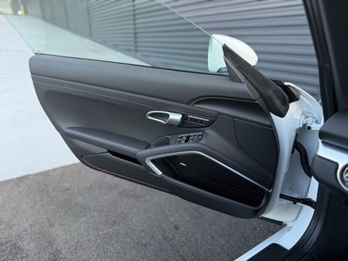 New 2025 Porsche 718 Cayman image 13