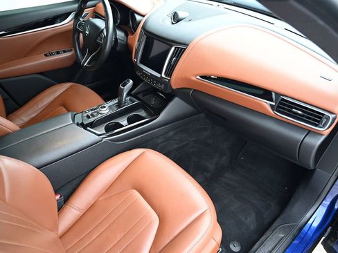 Used 2020 Maserati Levante image 50