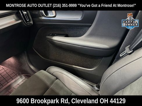 Used 2022 Volvo XC40 T5 R-Design w/ Climate Package image 43