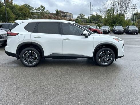 New 2026 Nissan Rogue SV AWD/4WD image 8