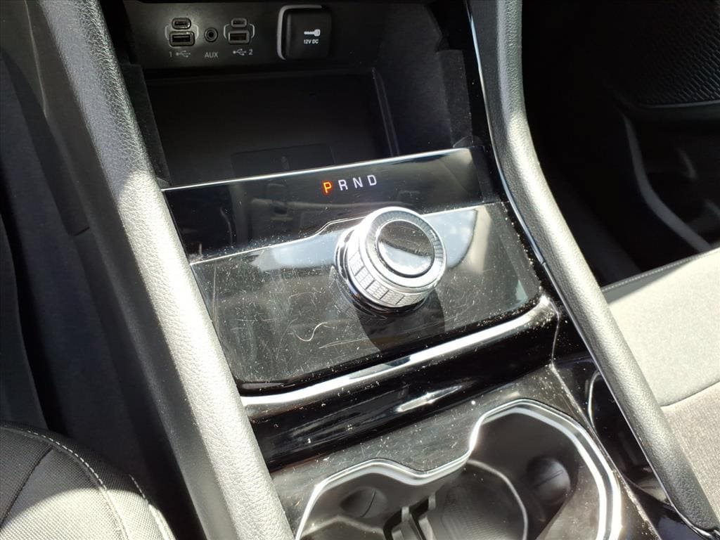 Used 2022 Jeep Grand Cherokee Laredo w/ Luxury Tech Group I RWD image 35