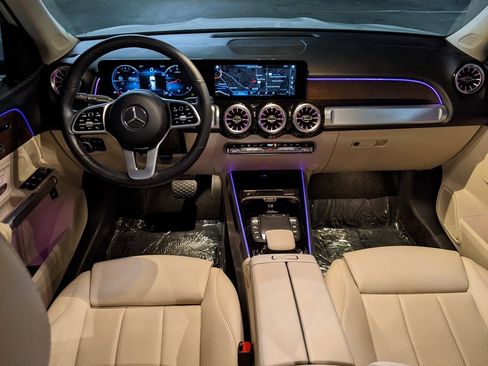 Used 2022 Mercedes-Benz GLB 250 4MATIC image 12