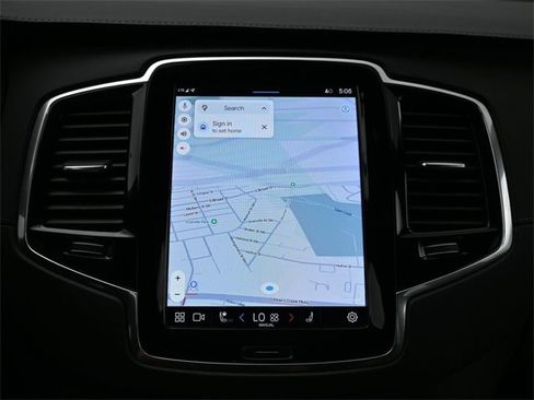 Used 2023 Volvo XC90 B6 Ultimate w/ Protection Package image 14