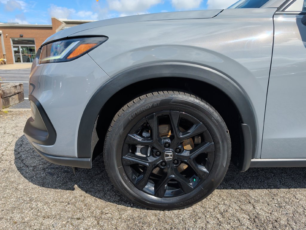 Used 2024 Honda HR-V Sport image 32
