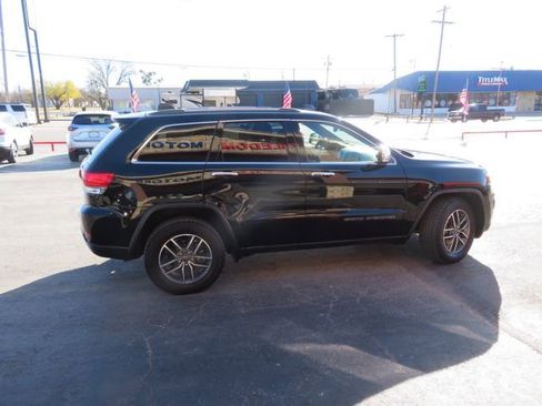 Used 2019 Jeep Grand Cherokee Limited w/ Luxury Group II image 4