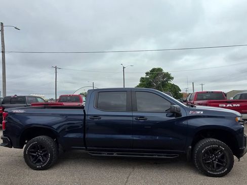 Used 2020 Chevrolet Silverado 1500 LT Trail Boss AWD/4WD image 9
