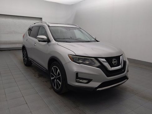 Used 2018 Nissan Rogue SL w/ Premium Package image 13