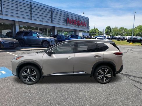Used 2021 Nissan Rogue SL AWD/4WD image 7