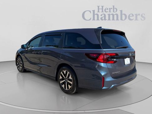 Used 2026 Honda Odyssey EX-L image 3