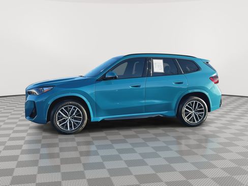 Used 2023 BMW X1 xDrive28i w/ Premium Package image 5