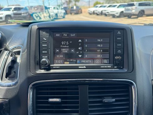 Used 2017 Dodge Grand Caravan SE w/ Power Window Group FWD image 28