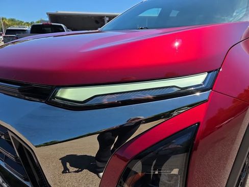 Used 2025 Chevrolet Equinox ACTIV w/ Safety and Technology Package AWD/4WD image 15