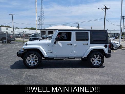 Used 2018 Jeep Wrangler Unlimited Sahara w/ Connectivity Group AWD/4WD image 5