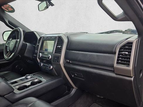 Used 2021 Ford Expedition XLT image 22