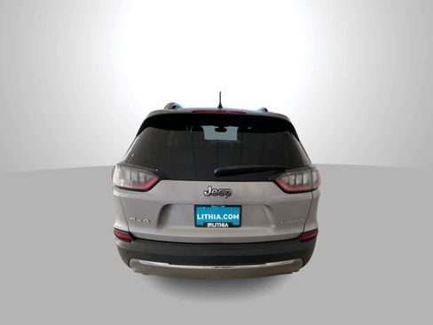 Used 2019 Jeep Cherokee Limited image 7