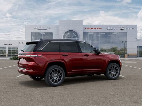 New 2026 Jeep Grand Cherokee Summit AWD/4WD image 4
