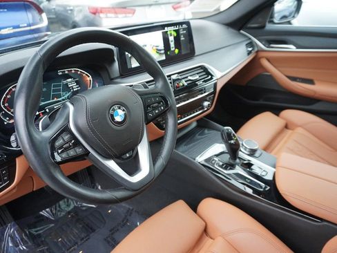 Used 2023 BMW 540i xDrive w/ Premium Package image 35