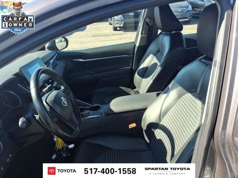 Used 2024 Toyota Camry SE FWD image 13