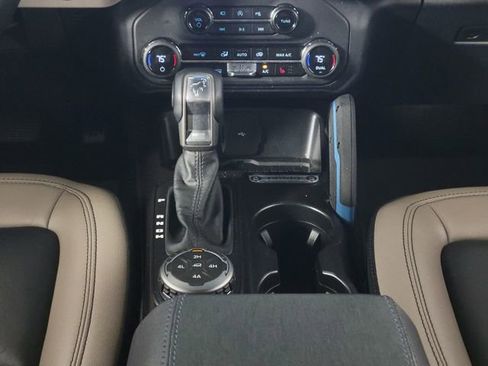 Used 2024 Ford Bronco Wildtrak image 24