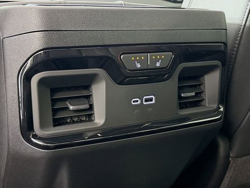New 2026 GMC Sierra 3500 AT4 AWD/4WD image 26
