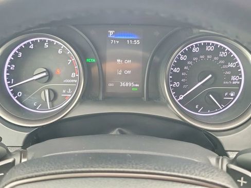 Used 2024 Toyota Camry SE FWD image 7