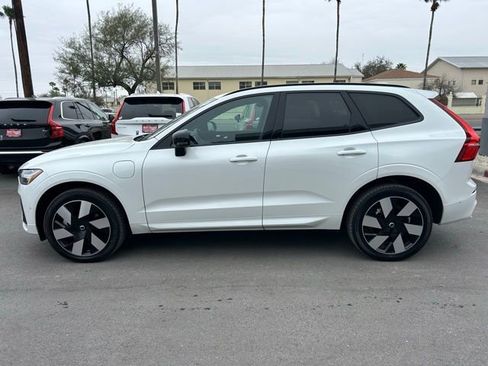 New 2024 Volvo XC60 T8 Plus AWD/4WD image 4