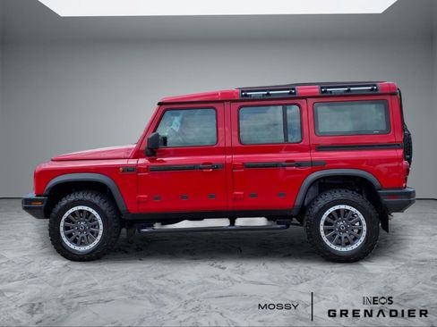 Used 2025 INEOS Grenadier AWD/4WD image 5